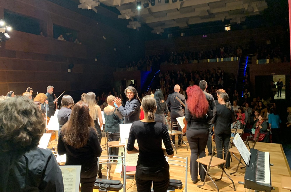 Плевенска филхармония, Йордан Камджалов и Зорница Иларионова препълниха зала “Сливен”